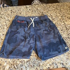 Vuori Men’s Blue Camo Short